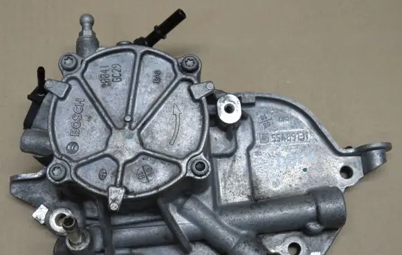 Opel Insignia A Vacuum pump 55489131