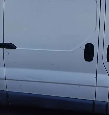 Opel Vivaro Front door