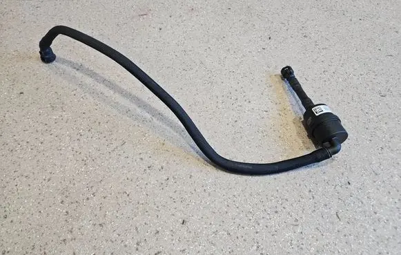 BMW 4 G22 G23 G24 G26 Vacuum line/pipe/hose 8663978