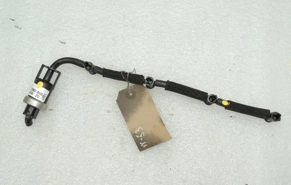 Volkswagen Tiguan Fuel injector supply line/pipe 03L130235K