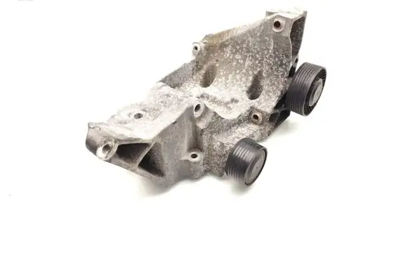 BMW 3 E90 E91 Generator/alternator bracket 7802639