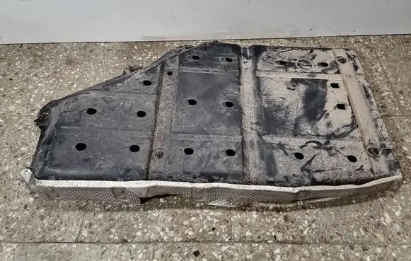 Lexus RX 450H Fuel tank bottom protection 7760648150