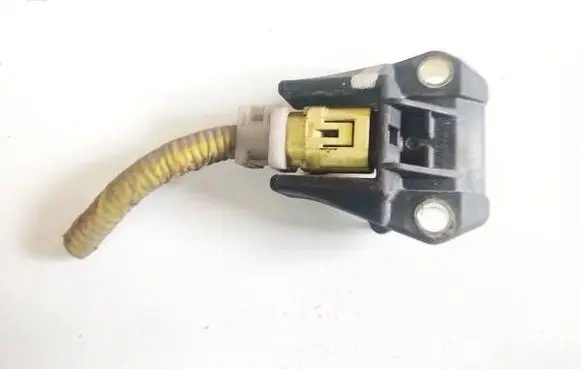 Subaru Legacy Airbag deployment crash/impact sensor