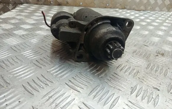 Volkswagen Golf IV Starter motor