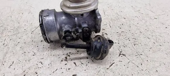 Ford Galaxy EGR valve 038129637A