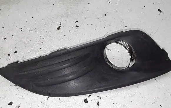 Ford Fiesta Front fog light trim/grill C1BB15A298A