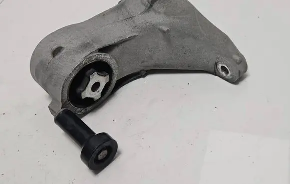BMW M5 Rear differential/diff mount bracket 2284038 30000200 00510061007