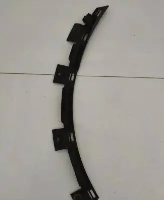 Audi e-tron Front arch trim 4KE853587