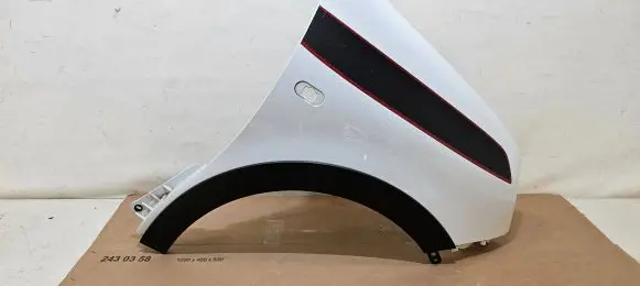 Renault Twingo III Fender 631006296
