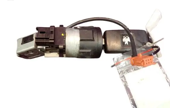 Peugeot 308 Ignition lock 36410600