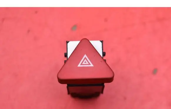 Volkswagen Tiguan Hazard light switch 5M0953509A