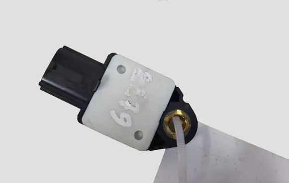 Toyota Auris 150 Airbag deployment crash/impact sensor
