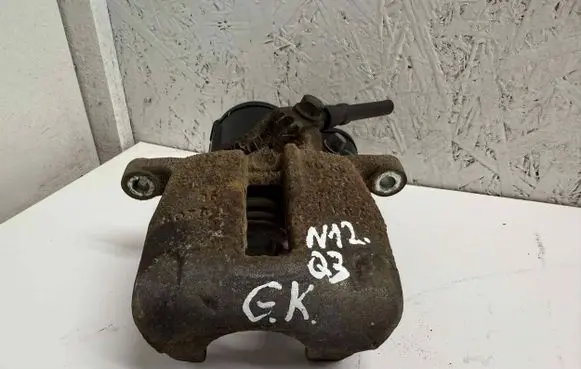 Audi Q3 8U Rear brake caliper 32332267