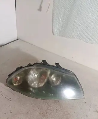 Seat Ibiza III (6L) Headlight/headlamp 93L1HH0H10 0290968 V900176