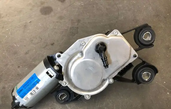 Seat Ibiza IV (6J,6P) Rear window wiper motor 6J3955711