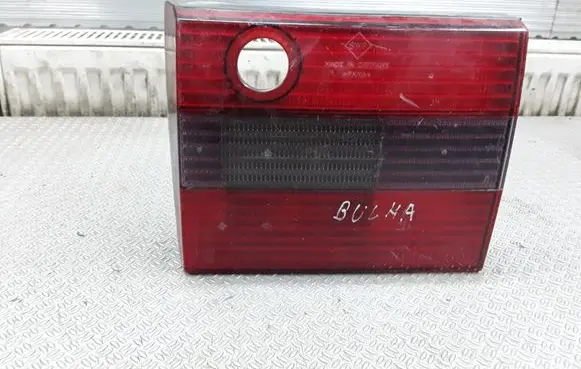 Volkswagen PASSAT B4 Tailgate rear/tail lights