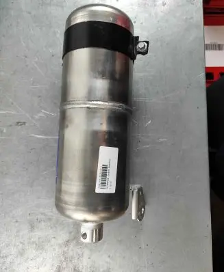 Volvo XC90 Air suspension tank/reservoir 31360726