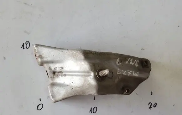 Volkswagen Golf VI Exhaust heat shield 