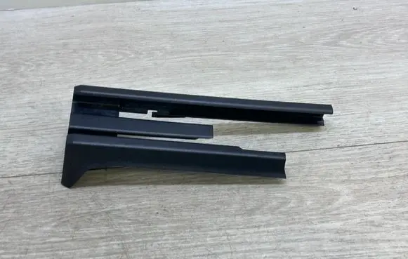 Porsche Panamera (971) Front passenger seat rail trim 971881480A