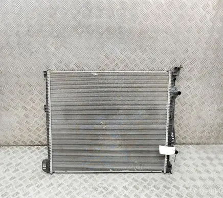 Volkswagen Crafter Coolant radiator 2N0121212B