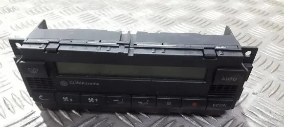 Volkswagen PASSAT B5.5 Climate control unit