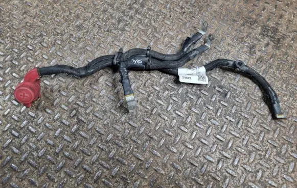 Chrysler Pacifica Positive cable (battery) 68271649AC