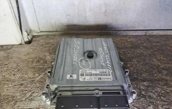 Land Rover Range Rover Sport L320 Engine control unit/module 9X2Q12A650P 0281014671