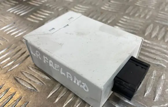 Land Rover Freelander Wing mirror control module 8376506 05021100 110187