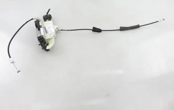 Peugeot 308 Front door lock 