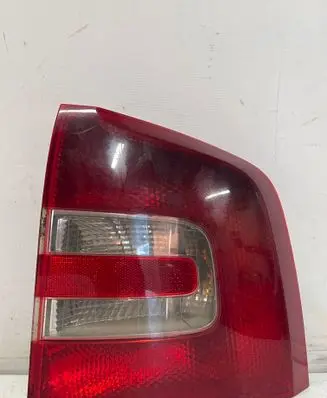 Skoda Octavia Mk2 (1Z) Rear/tail lights 1Z9945