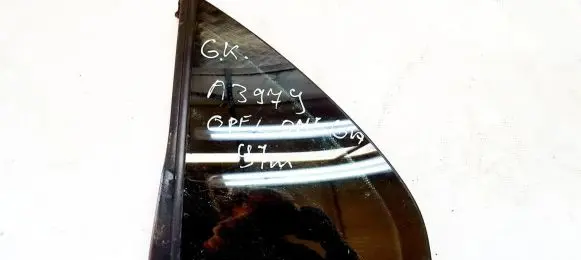 Opel Omega B1 Rear vent window glass 