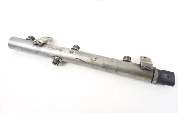 Mercedes-Benz E C207 W207 Fuel main line pipe A6420703095