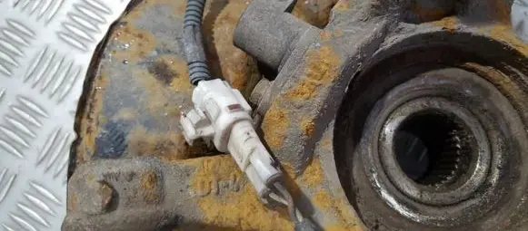 Toyota Avensis T250 ABS brake wheel speed sensor 0265006676 89543-02040