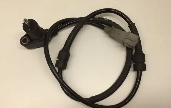 Peugeot 607 ABS brake wheel speed sensor 0265006545