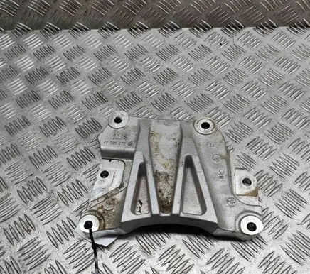 Opel Vivaro Engine mounting bracket 9830282280