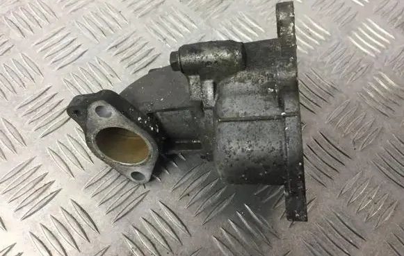 Nissan Almera N16 Engine coolant pipe/hose 038115