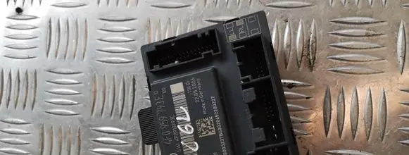 Audi A6 S6 C6 4F Door control unit/module 4f0959793e