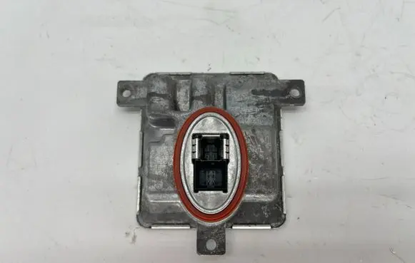 BMW 1 F20 F21 Headlight ballast module Xenon 7318327