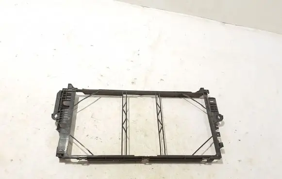 Volvo XC60 Radiator mount bracket 31410894