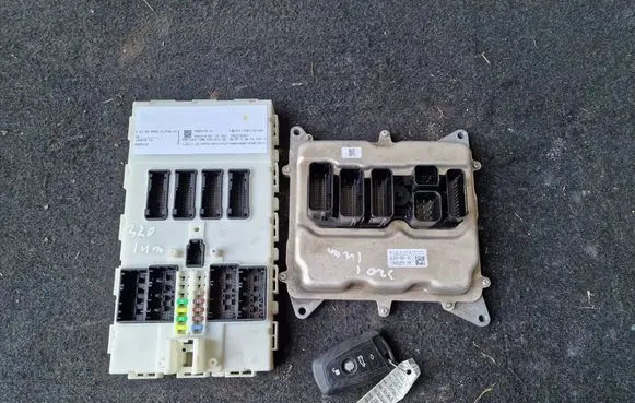 BMW 3 F30 F35 F31 Engine ECU kit and lock set 8639594 9383178