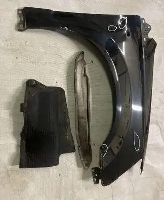 Chrysler Grand Voyager V Fender