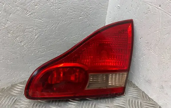 Toyota Avensis Verso Rear/tail lights 44-41