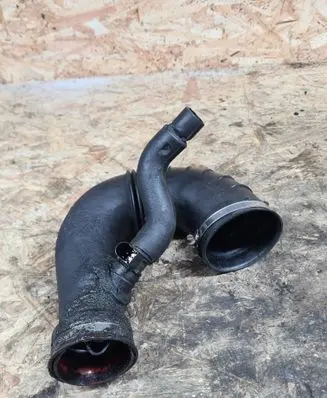 Mercedes-Benz E W211 Turbo air intake inlet pipe/hose A6480940197