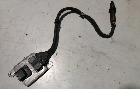 Mercedes-Benz E W212 Lambda probe sensor A0009051412