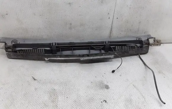 Mercedes-Benz Vaneo W414 Wiper trim