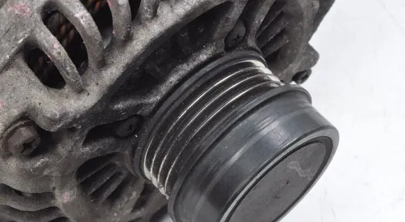 Ford Fusion II Generator/alternator DS7T10300HA