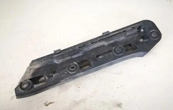 Volkswagen Touran I Front bumper mounting bracket 1t0807936