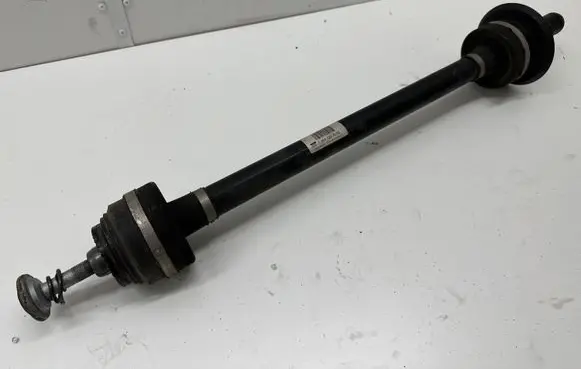 BMW 5 G30 G31 Rear driveshaft 8664629