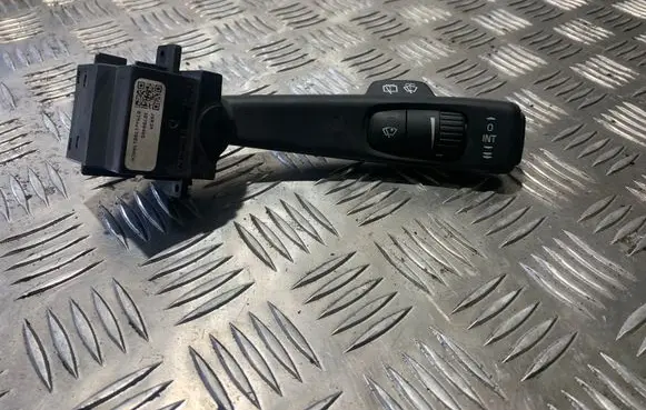 Volvo V70 Wiper control stalk 30798465