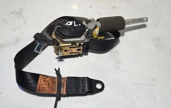 Alfa Romeo 156 Front seatbelt 047005 60669251